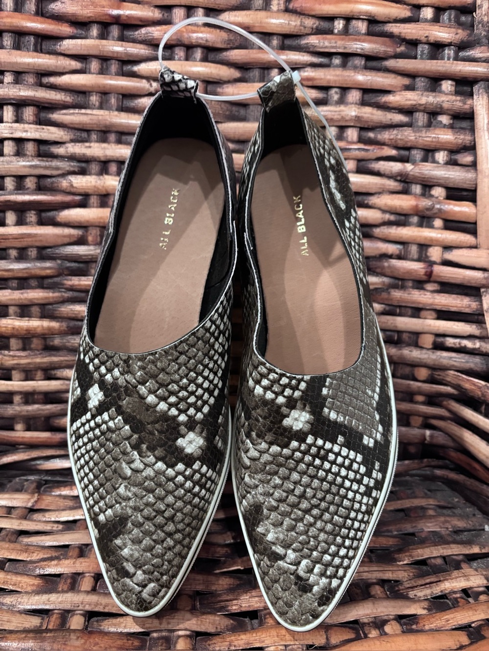 Anthropology-All Black Slip-On Snake-Print Black/Gray 6.5/37 never worn